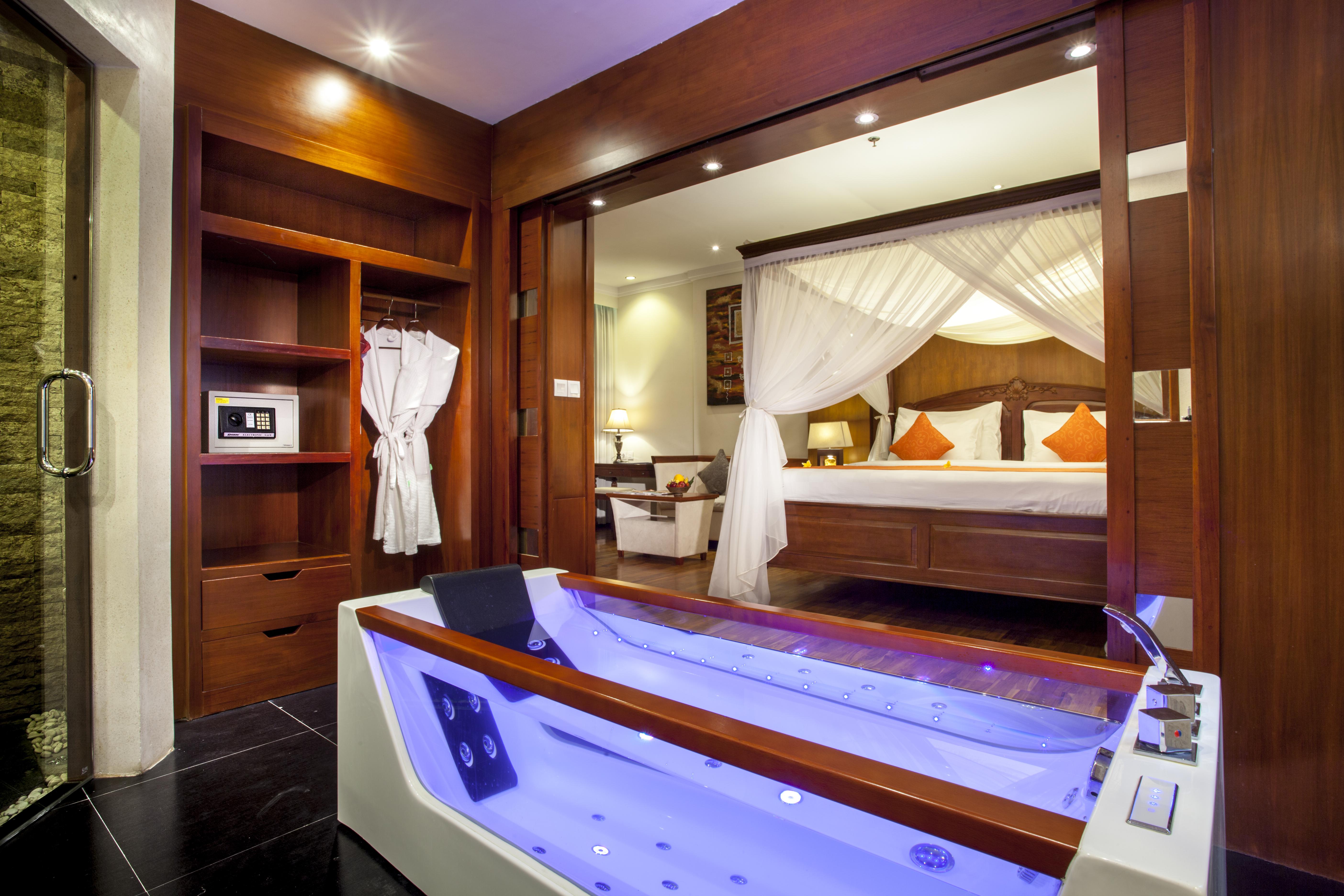 Astagina And 4* Seminyak (Bali)